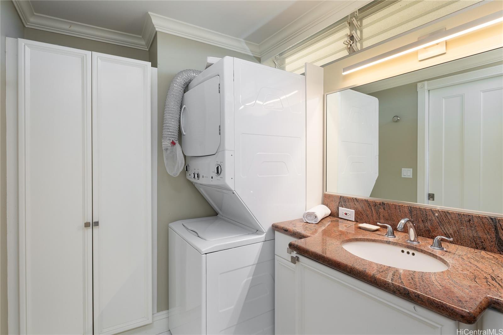 Sans Souci Inc condo # 1107, Honolulu, Hawaii - photo 17 of 25