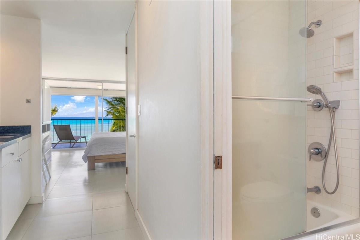 Sans Souci Inc condo # 306, Honolulu, Hawaii - photo 6 of 17