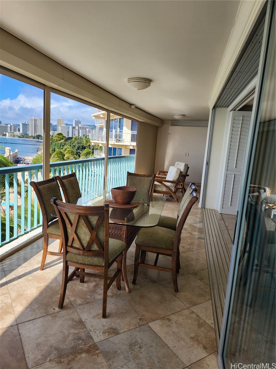 Sans Souci Inc condo # 505/506, Honolulu, Hawaii - photo 5 of 17