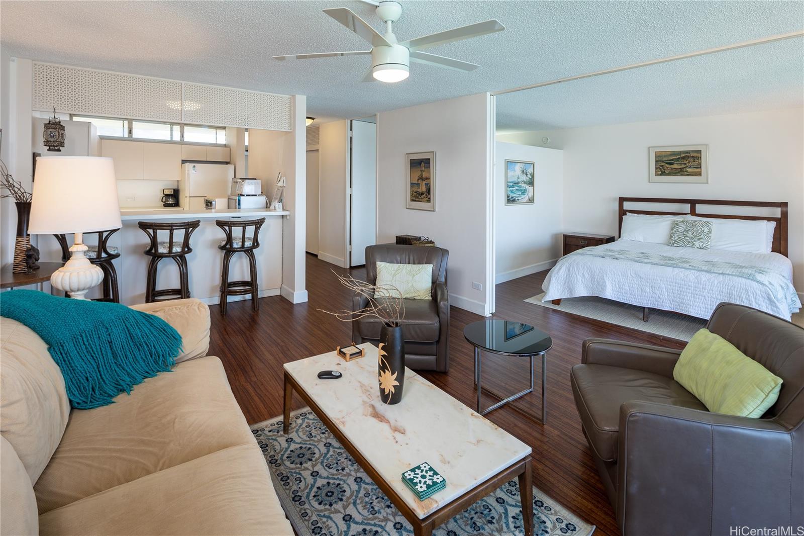 Sans Souci Inc condo # 805, Honolulu, Hawaii - photo 6 of 17