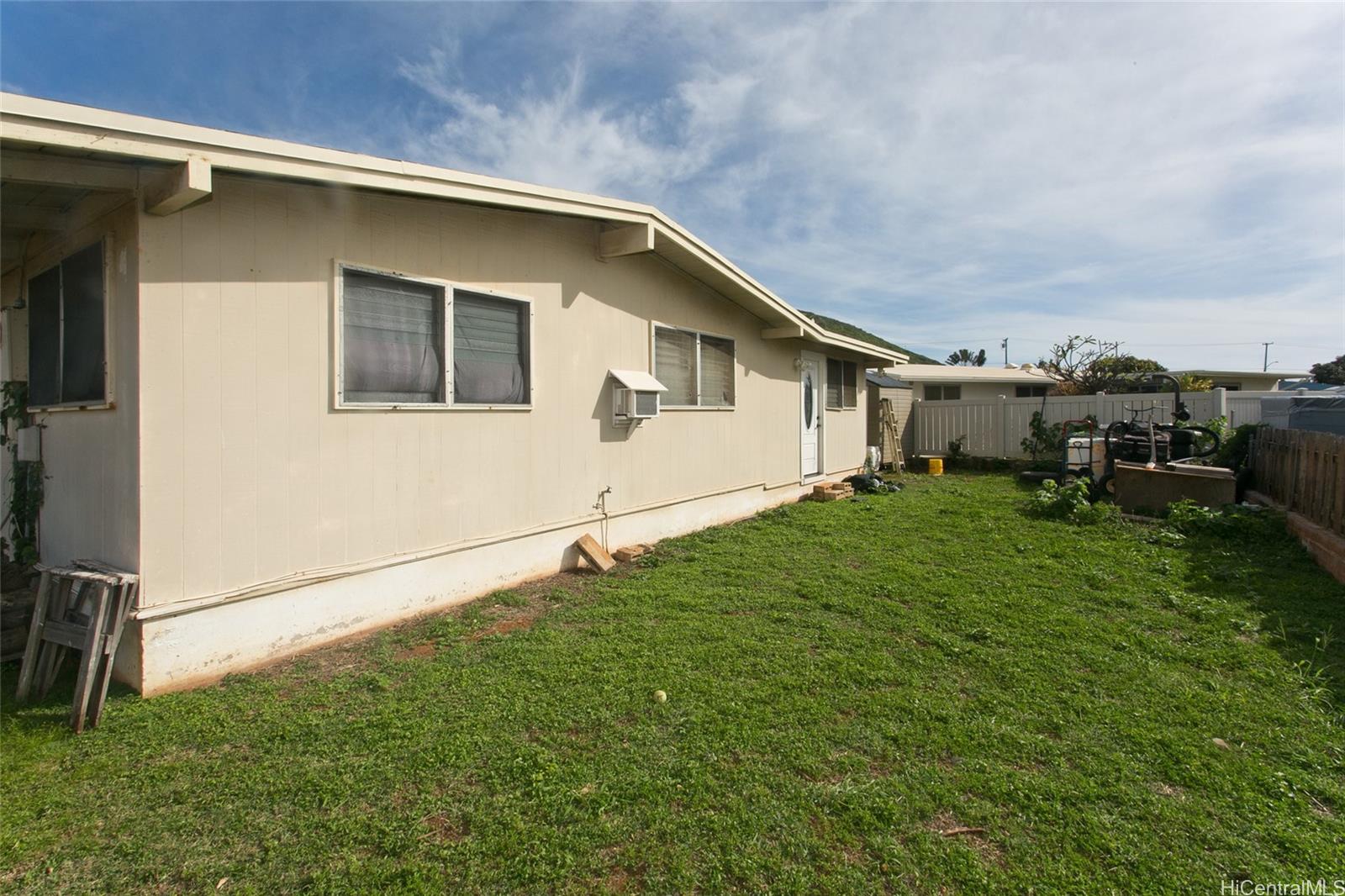 288  Hanakapiai St Koko Head Terrace, Hawaii Kai home - photo 14 of 17