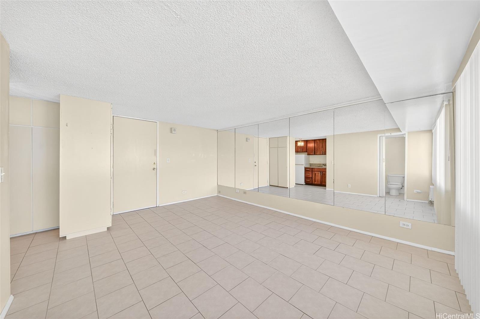 Five Regents condo # 1512, Honolulu, Hawaii - photo 5 of 25