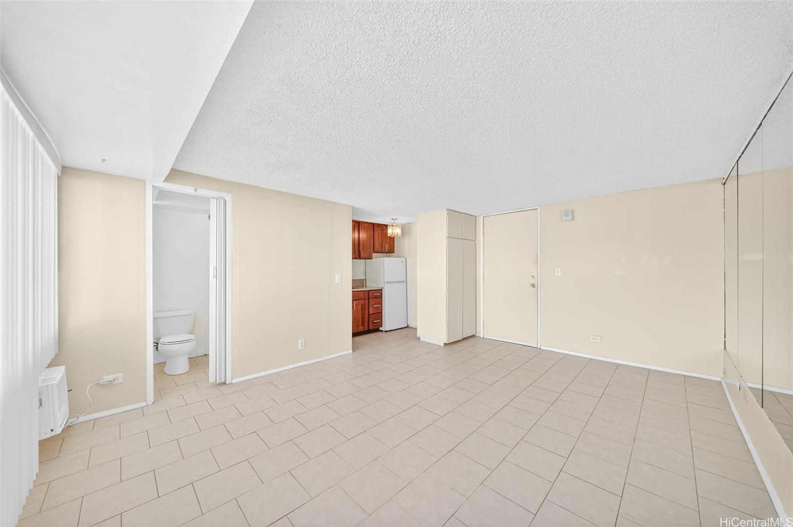 Five Regents condo # 1512, Honolulu, Hawaii - photo 7 of 25