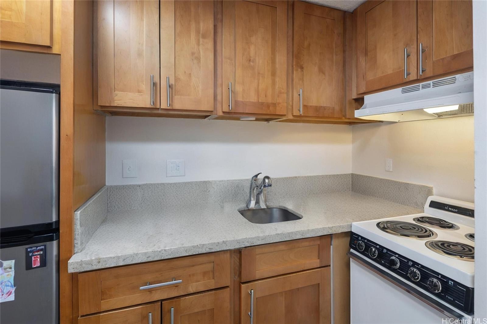 Five Regents condo # 1607, Honolulu, Hawaii - photo 7 of 15