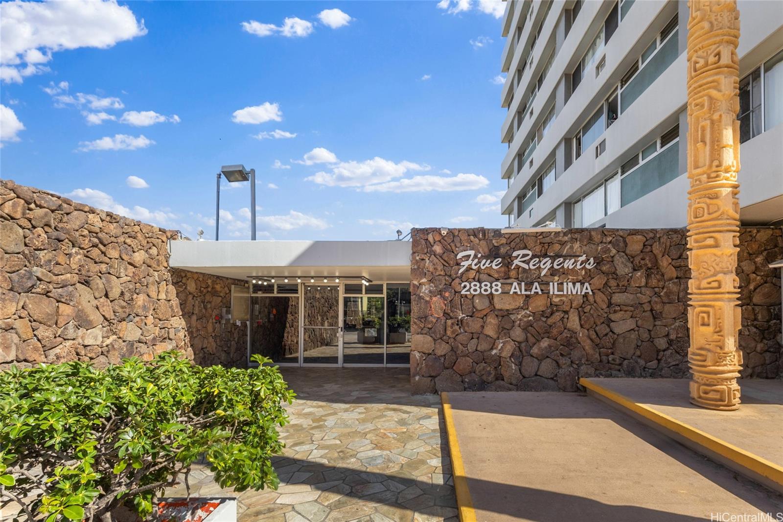 Five Regents condo # 2006, Honolulu, Hawaii - photo 16 of 16