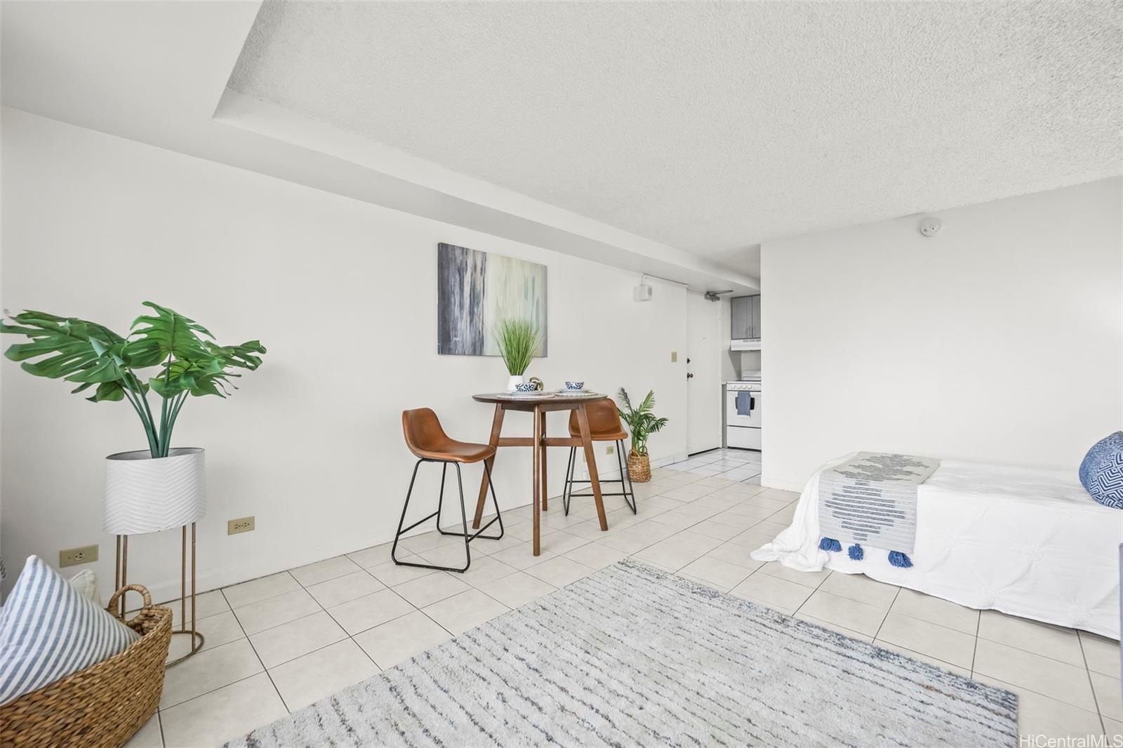 Five Regents condo # 2309, Honolulu, Hawaii - photo 5 of 18