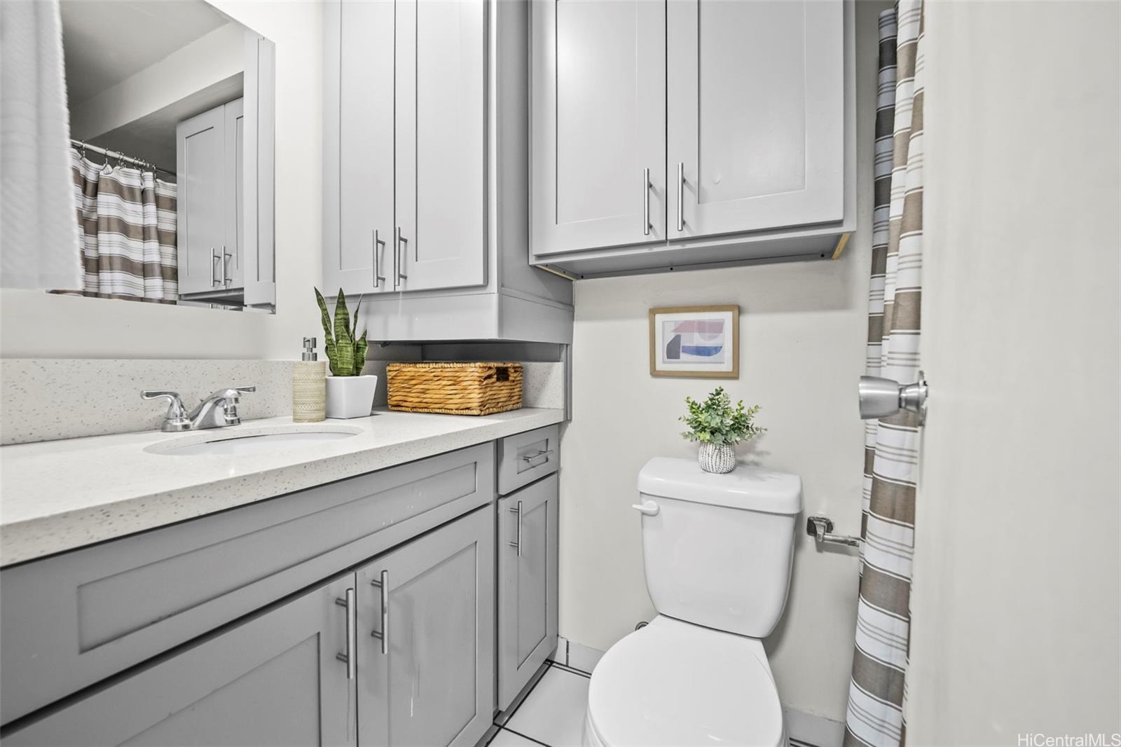 Five Regents condo # 2309, Honolulu, Hawaii - photo 8 of 18