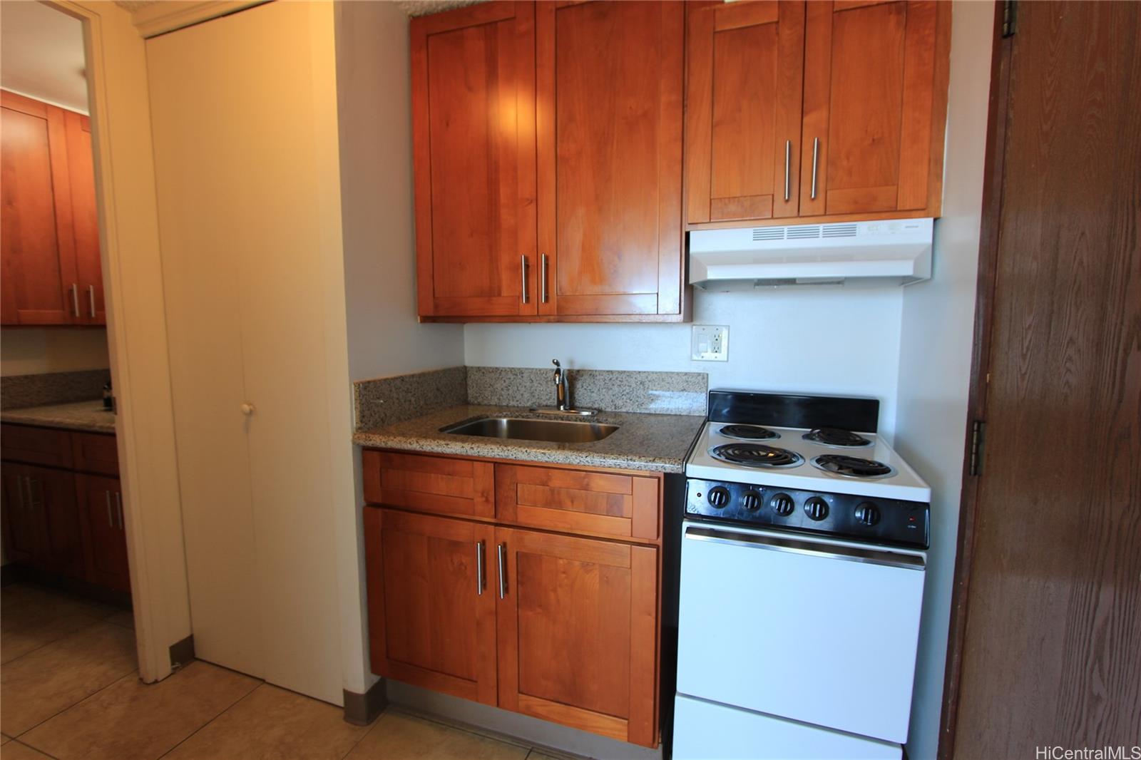 Five Regents condo # 2610, Honolulu, Hawaii - photo 3 of 8