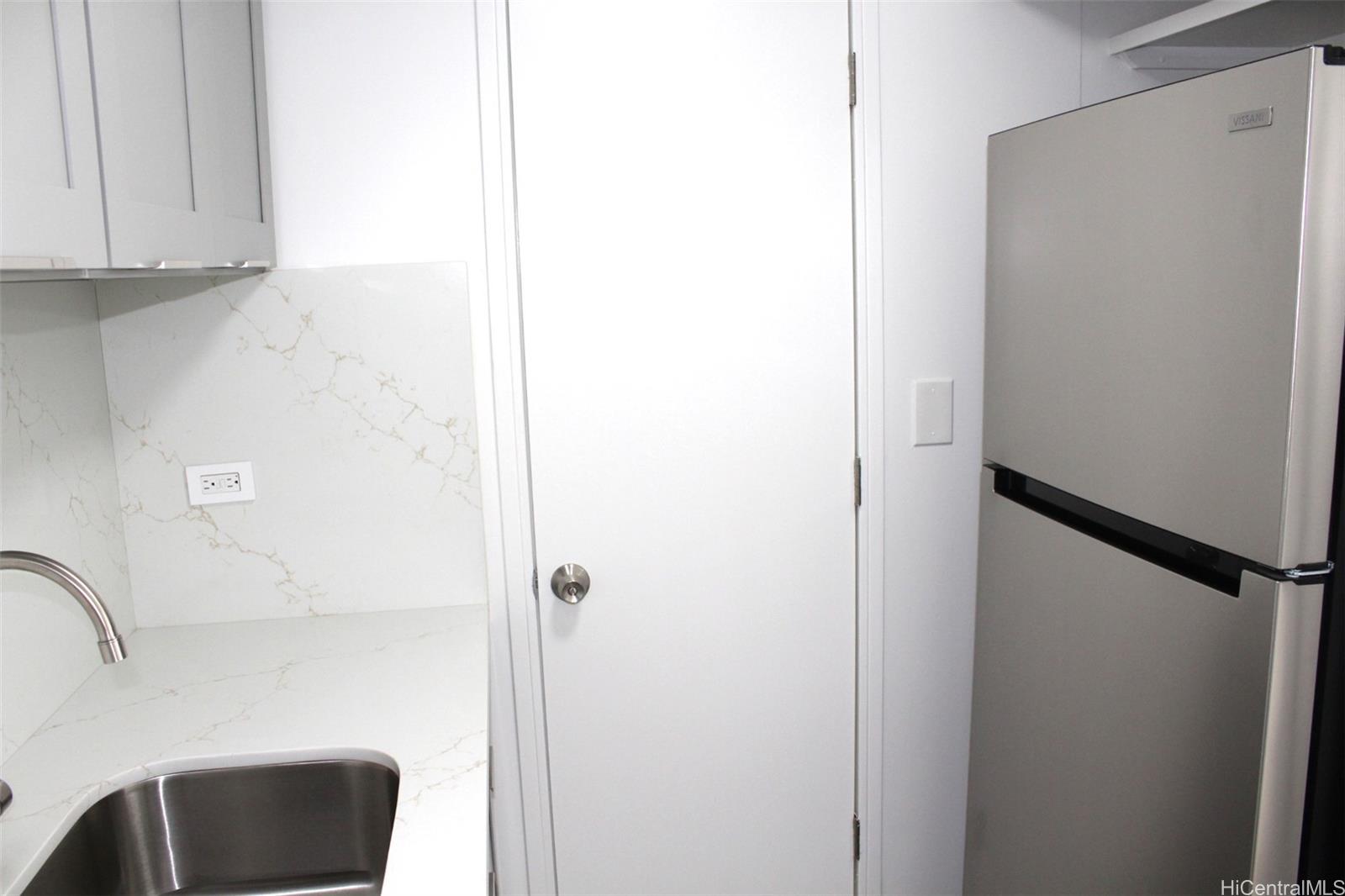 Five Regents condo # 2809, Honolulu, Hawaii - photo 7 of 15