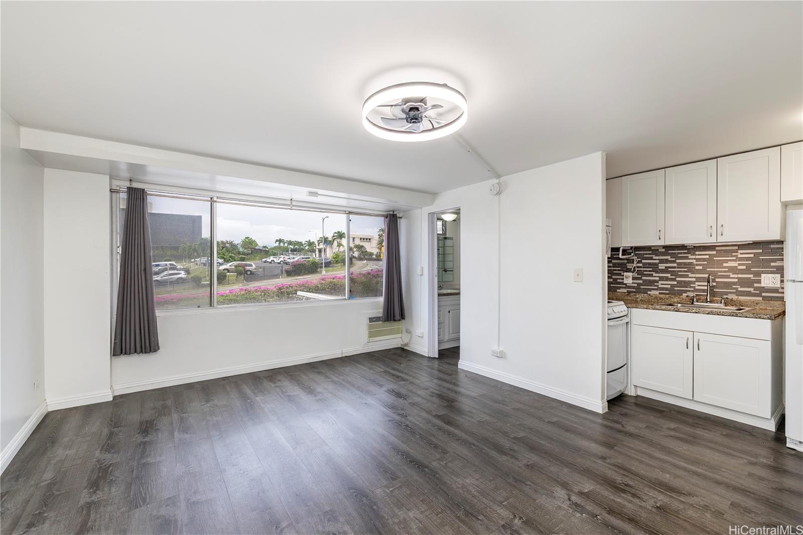 Five Regents condo # 512, Honolulu, Hawaii - photo 2 of 13