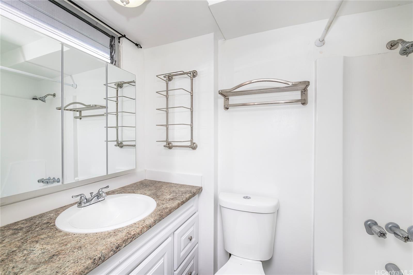 Five Regents condo # 512, Honolulu, Hawaii - photo 5 of 13