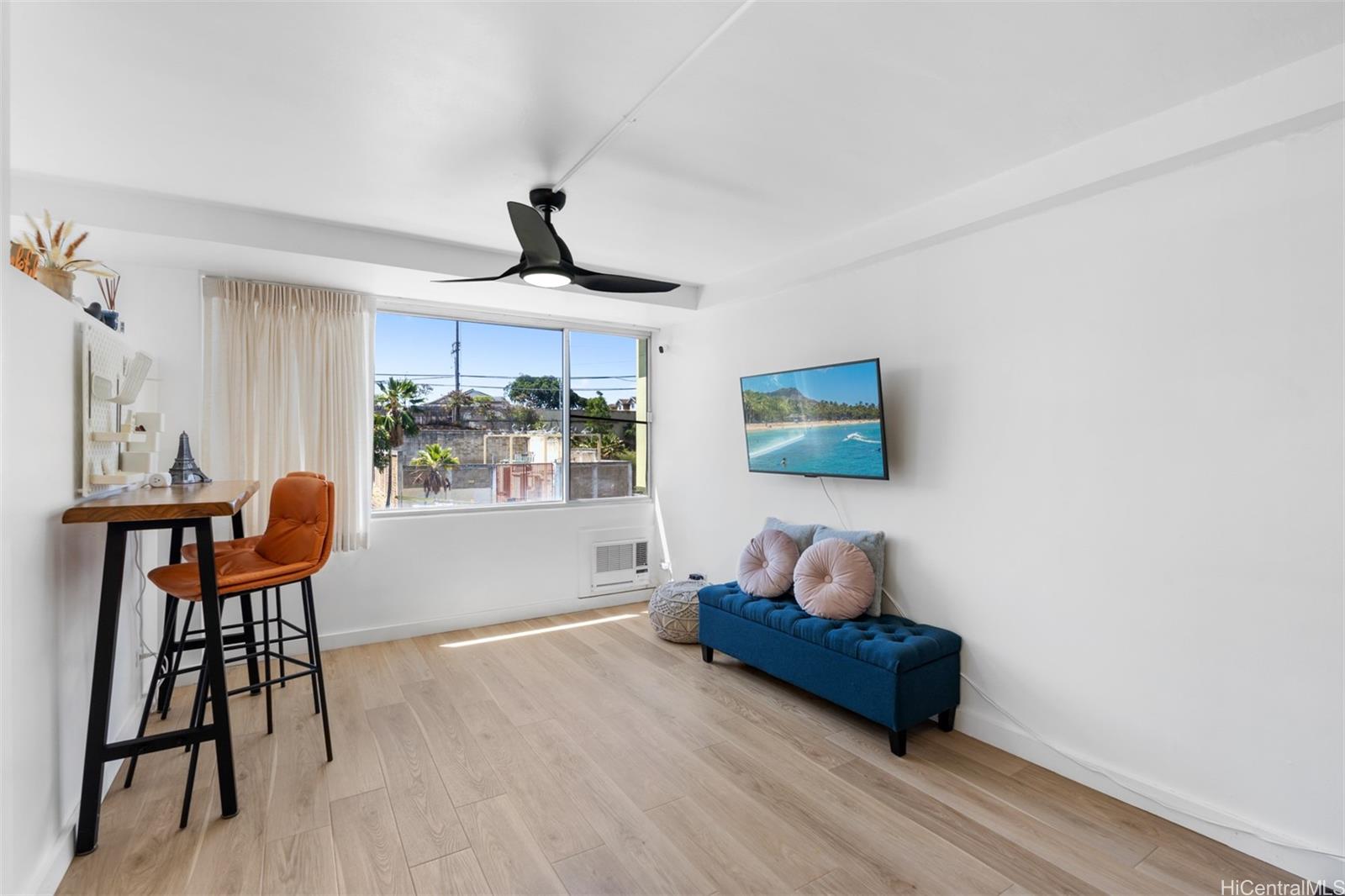 Five Regents condo # 611, Honolulu, Hawaii - photo 3 of 22