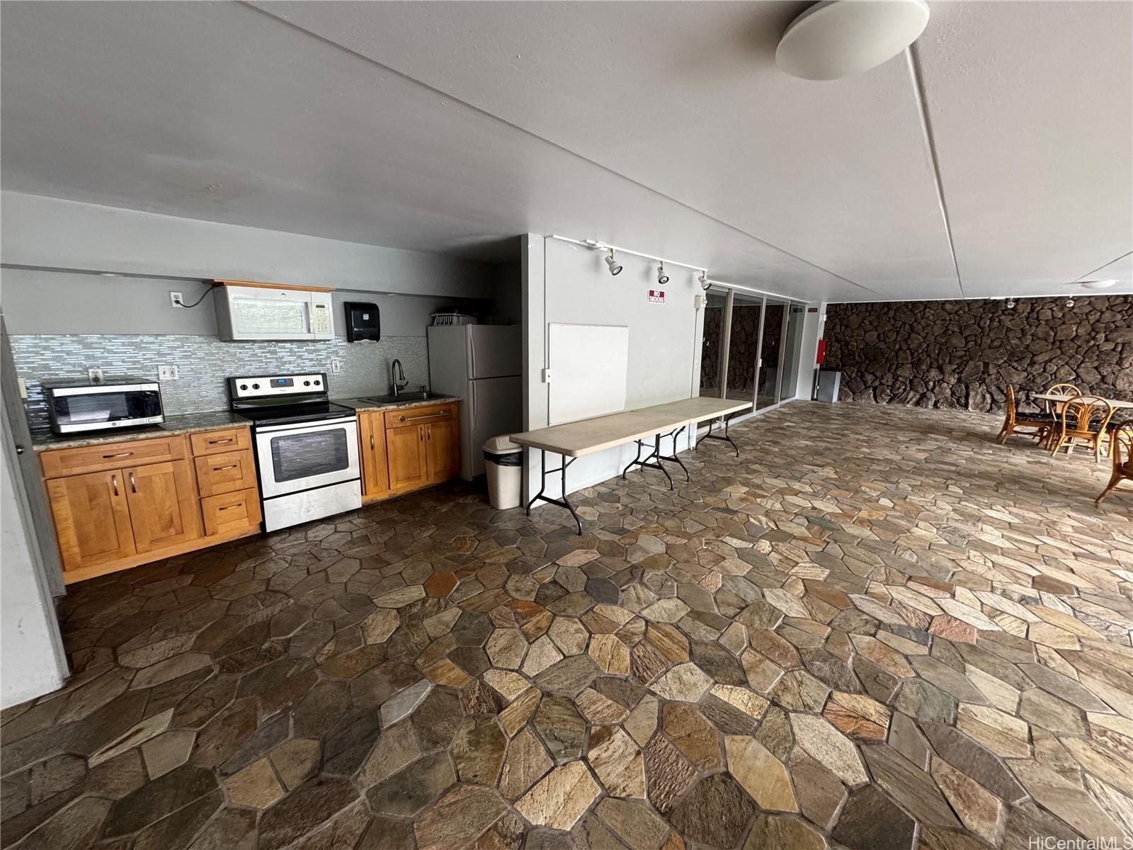 Five Regents condo # 706, Honolulu, Hawaii - photo 20 of 20