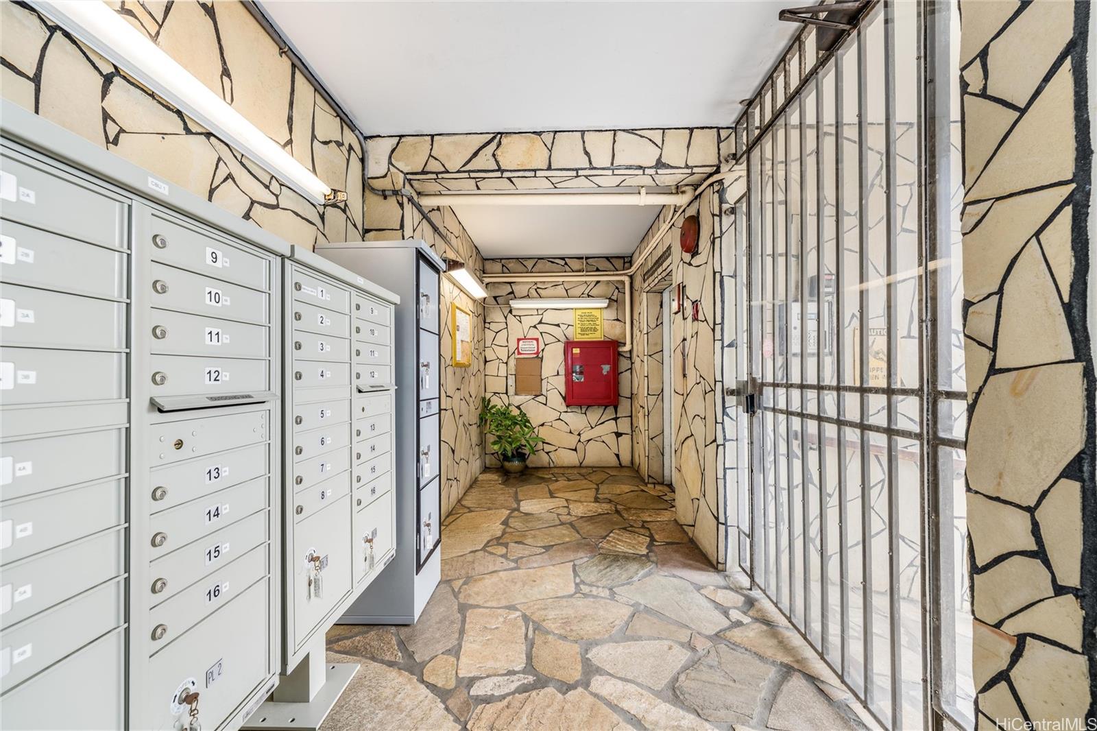 2889 Ala Ilima St Honolulu - Rental - photo 17 of 21