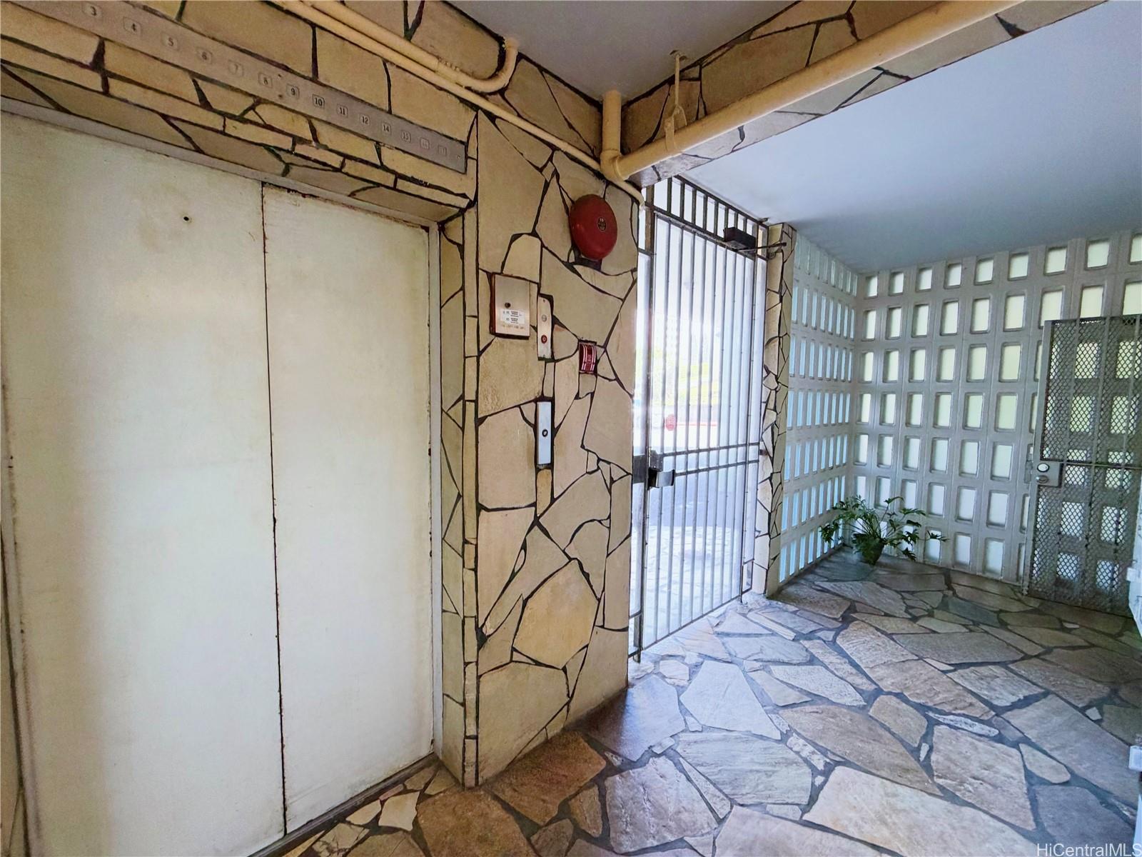 Lakeview Terrace condo # 8B, Honolulu, Hawaii - photo 16 of 22