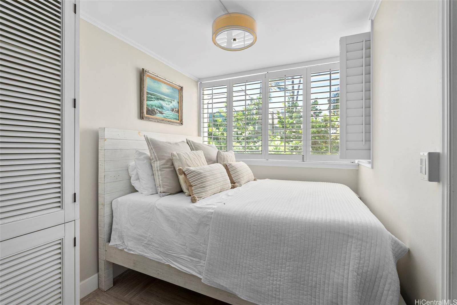 Colony Surf Ltd condo # 104, Honolulu, Hawaii - photo 20 of 25