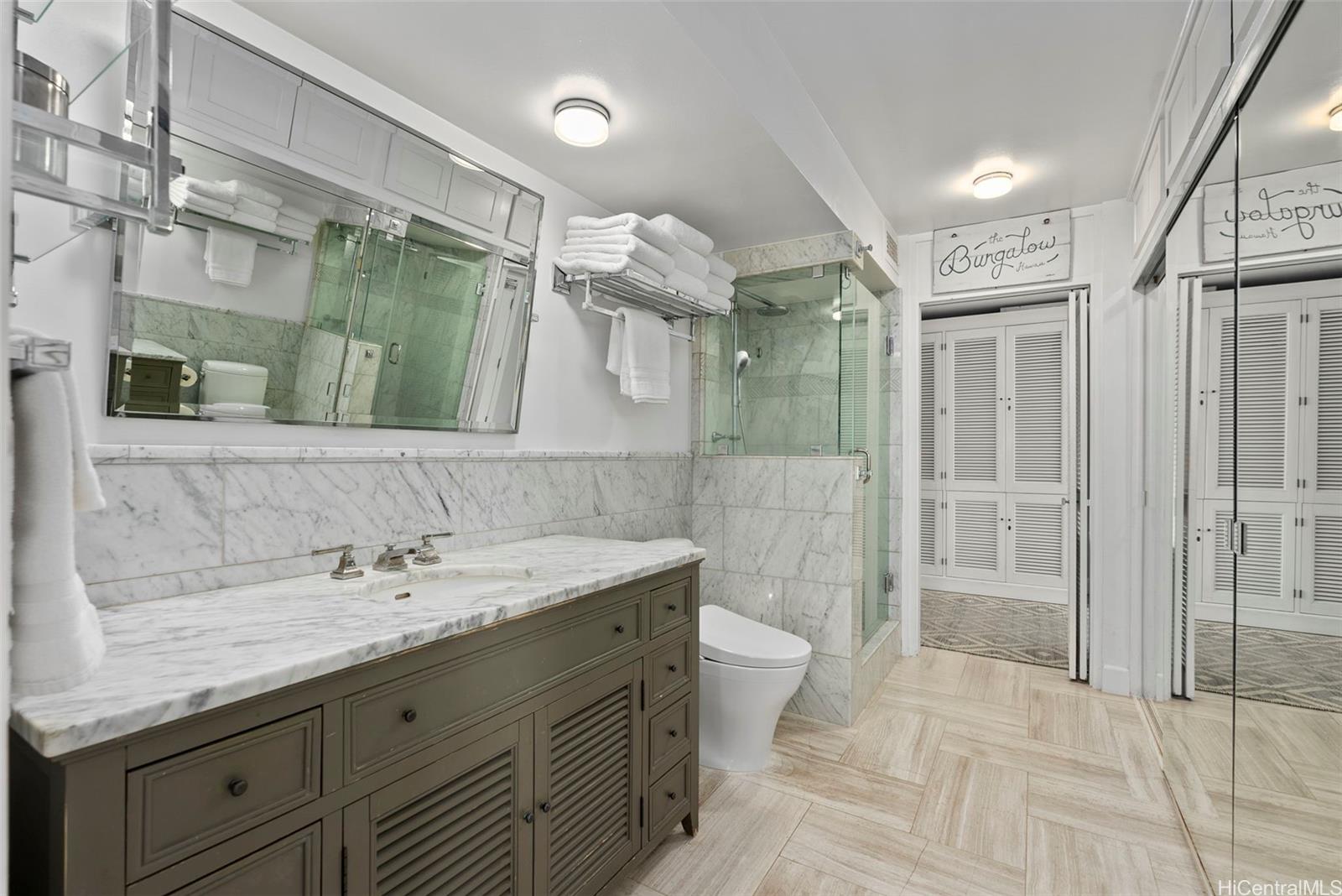 Colony Surf Ltd condo # 104, Honolulu, Hawaii - photo 8 of 25