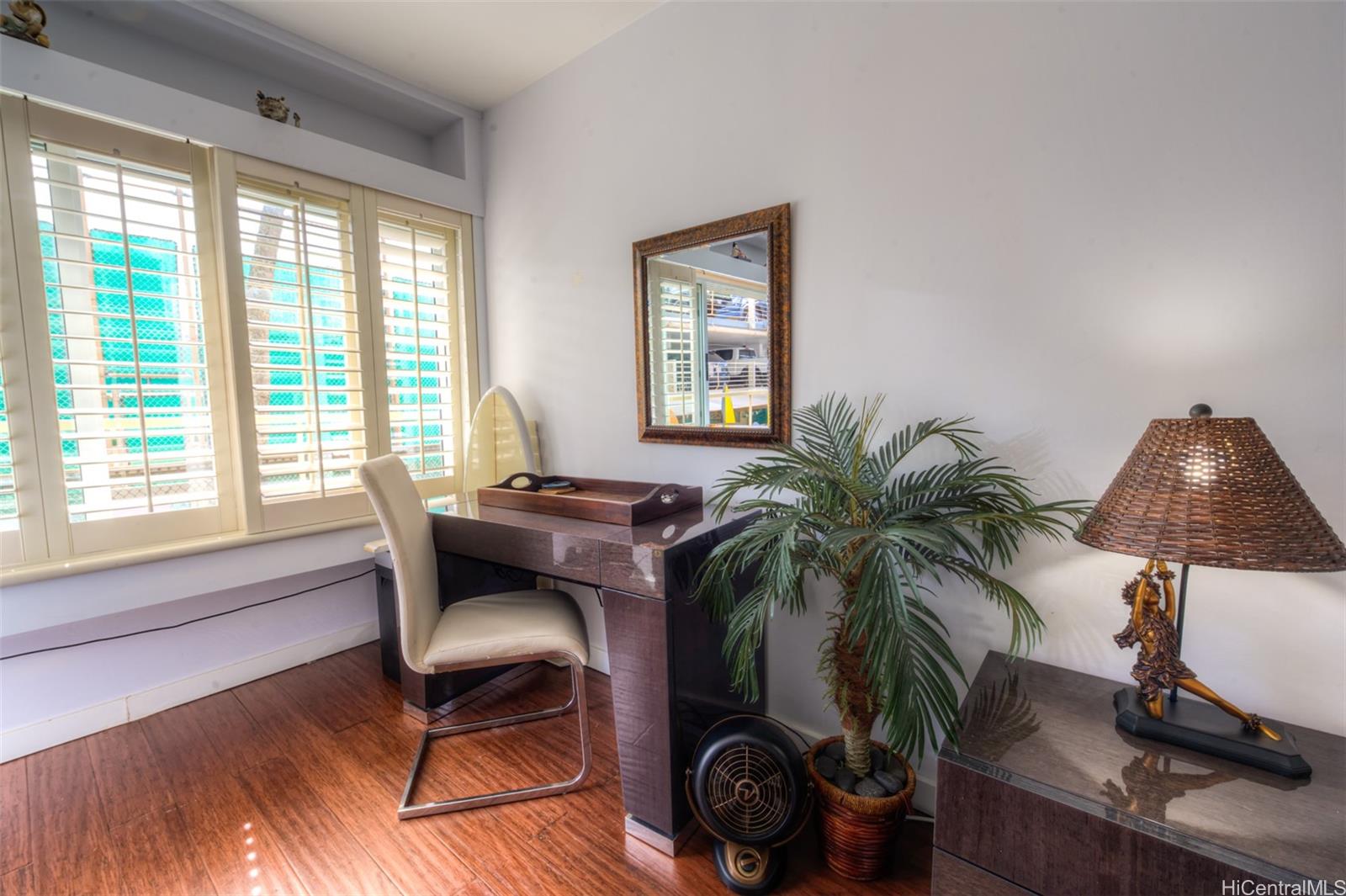 Colony Surf Ltd condo # 109, Honolulu, Hawaii - photo 13 of 24