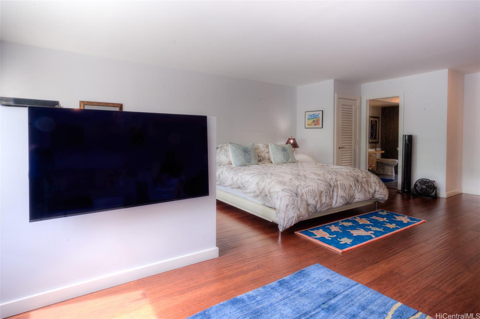 Colony Surf Ltd condo # 109, Honolulu, Hawaii - photo 15 of 24