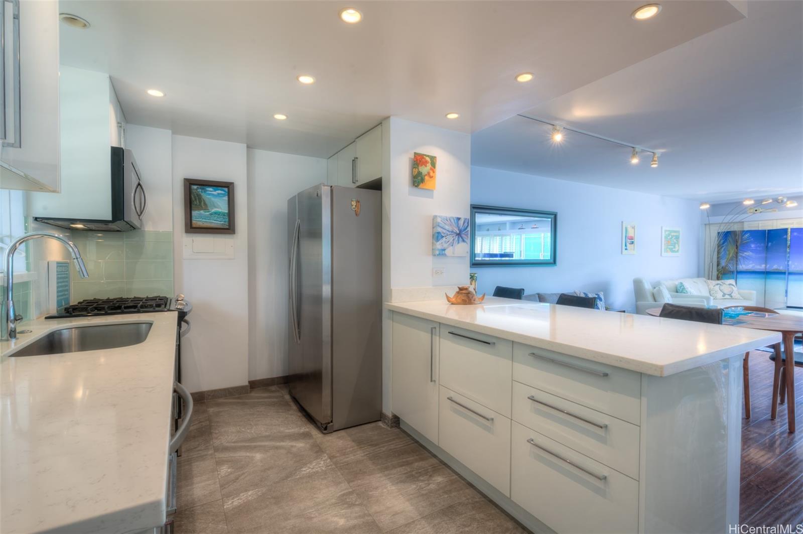 Colony Surf Ltd condo # 109, Honolulu, Hawaii - photo 5 of 24