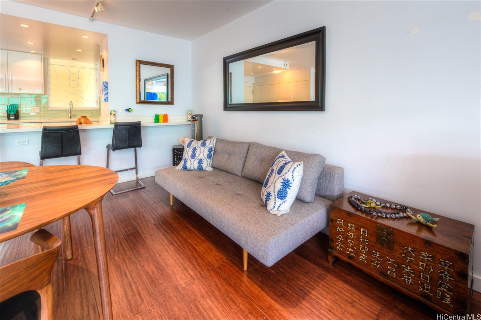 Colony Surf Ltd condo # 109, Honolulu, Hawaii - photo 10 of 24