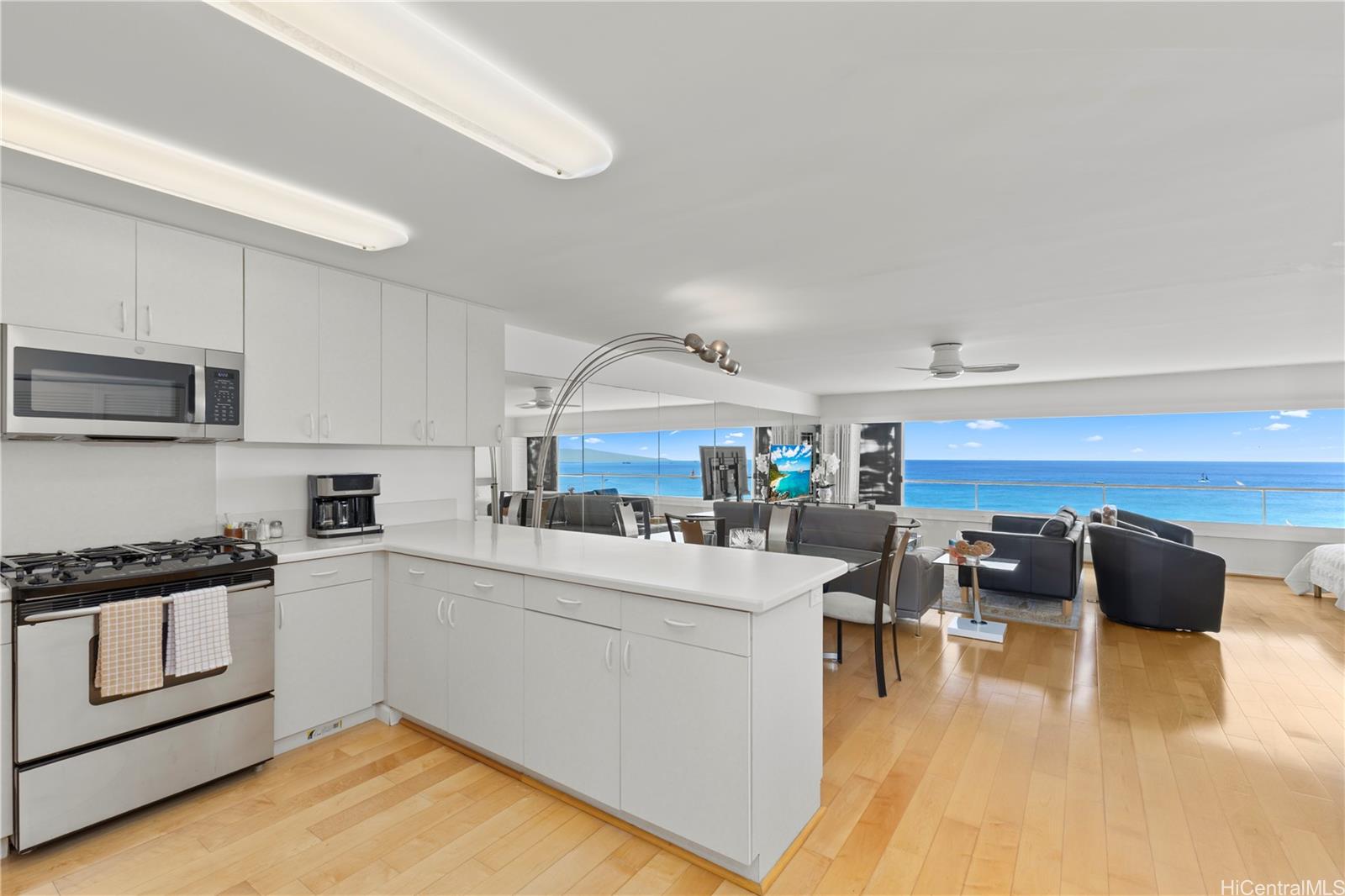 Colony Surf Ltd condo # 1202, Honolulu, Hawaii - photo 11 of 24