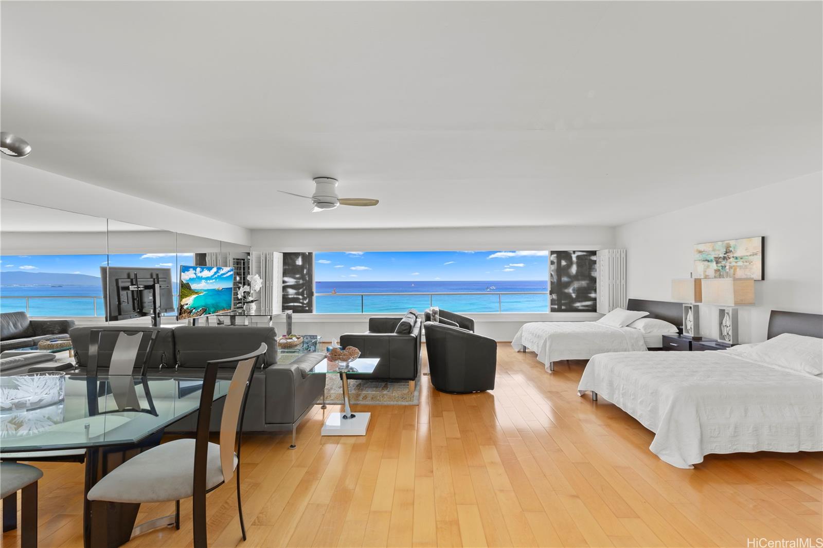 Colony Surf Ltd condo # 1202, Honolulu, Hawaii - photo 4 of 24