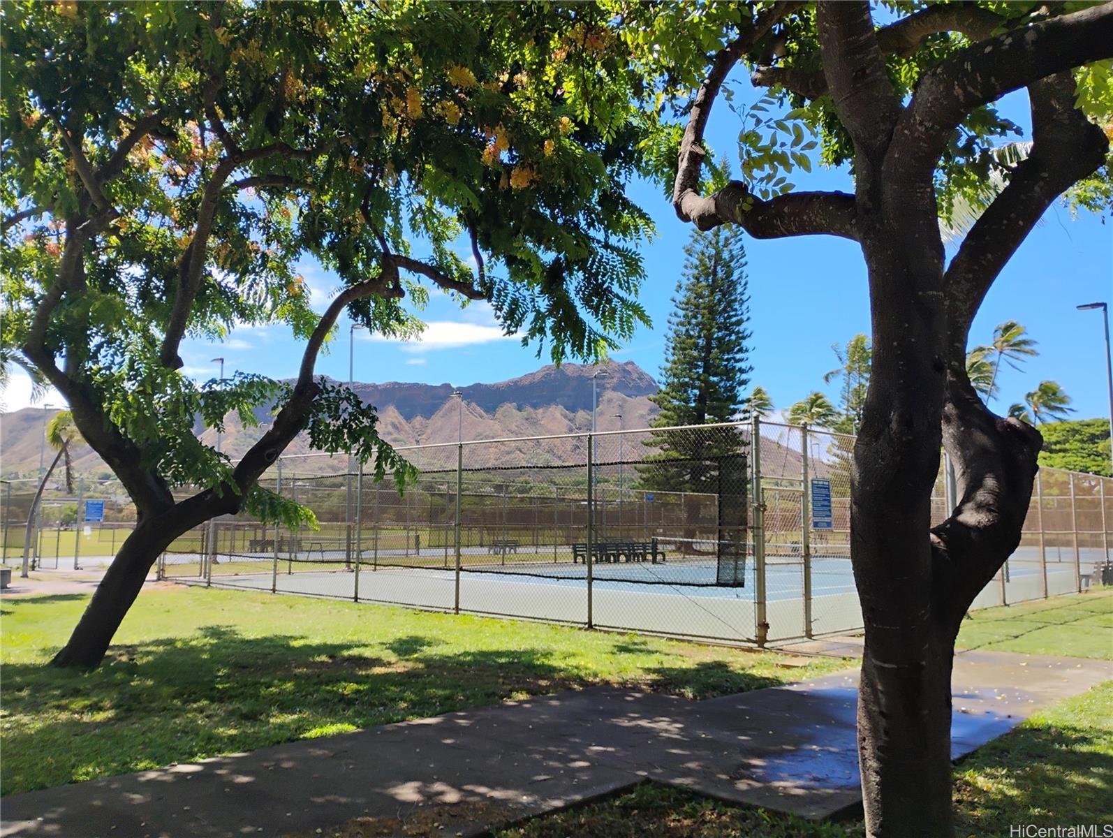 2895 Kalakaua Ave Honolulu - Rental - photo 19 of 22