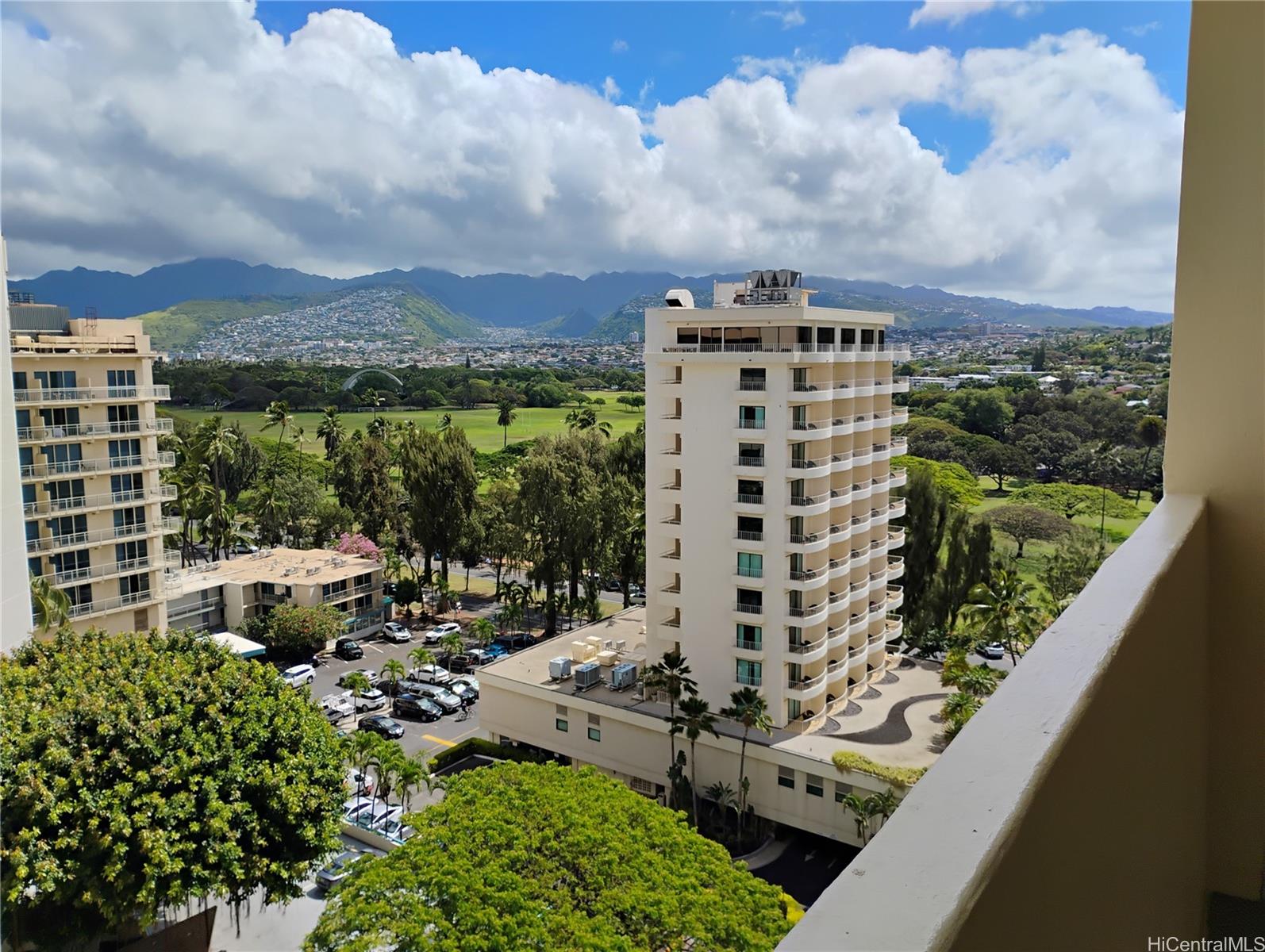 2895 Kalakaua Ave Honolulu - Rental - photo 21 of 22