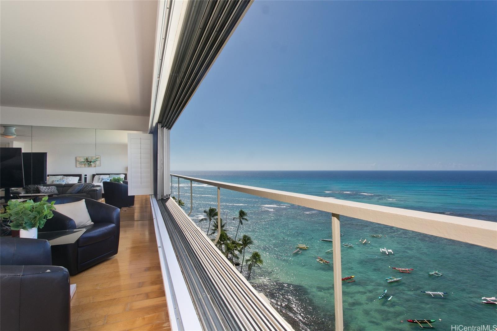 2895 Kalakaua Ave Honolulu - Rental - photo 6 of 22