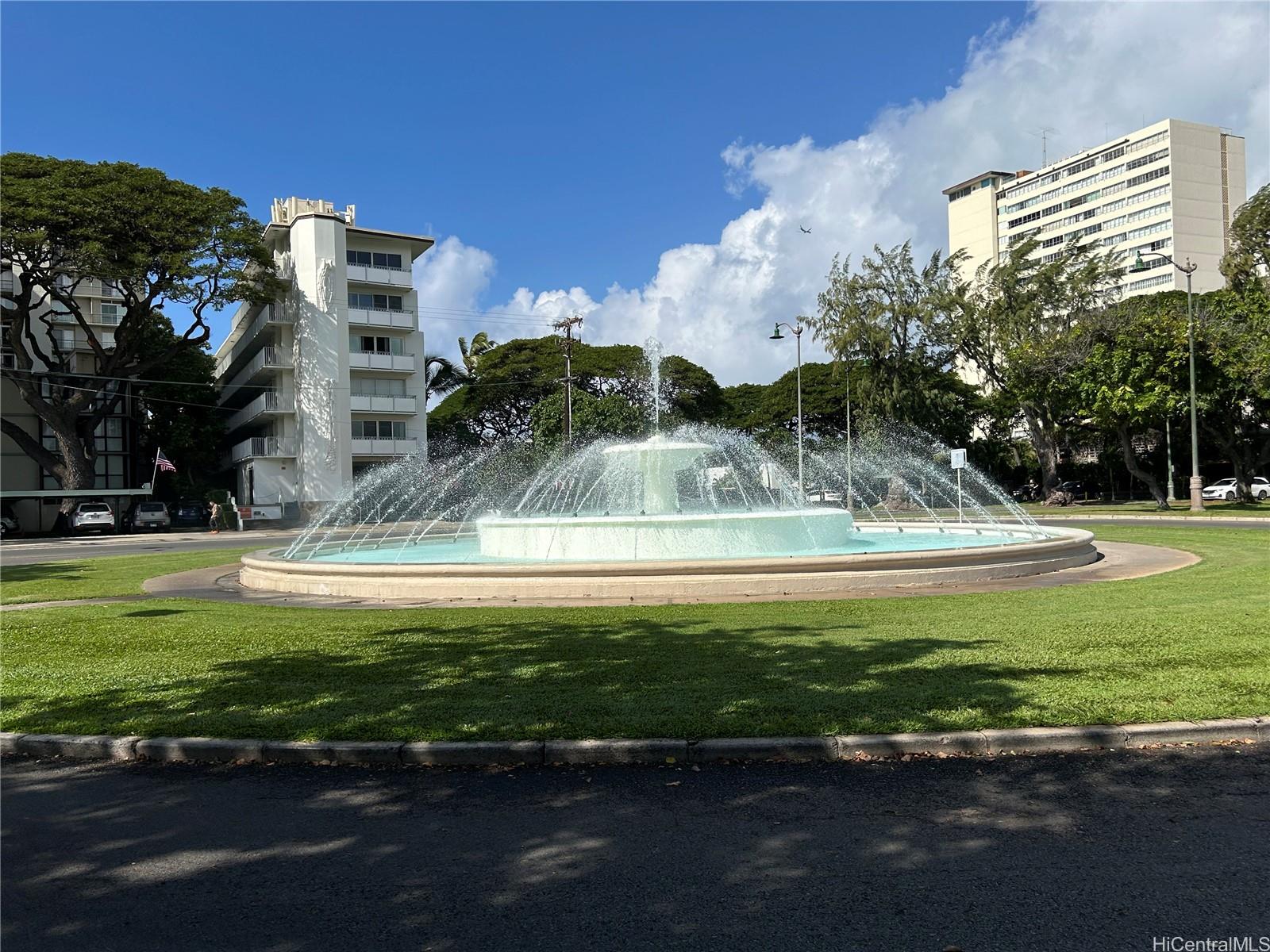 2895 Kalakaua Ave Honolulu - Rental - photo 16 of 17