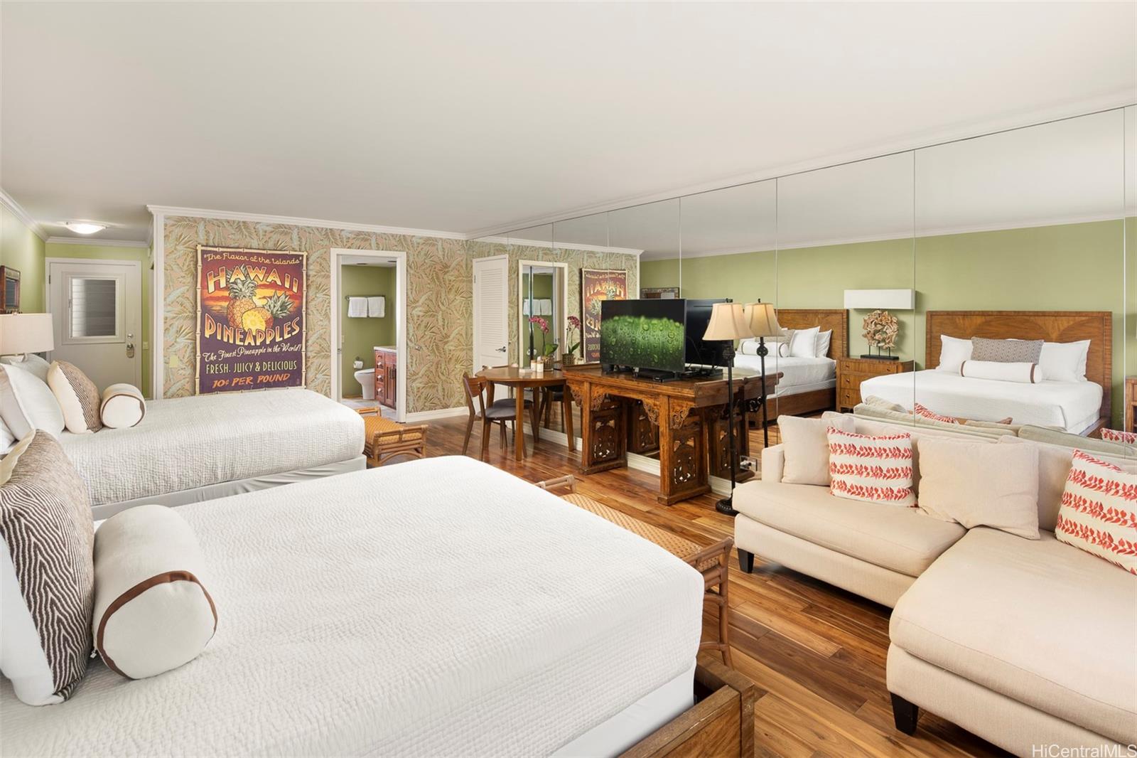 Colony Surf Ltd condo # 1403, Honolulu, Hawaii - photo 4 of 14