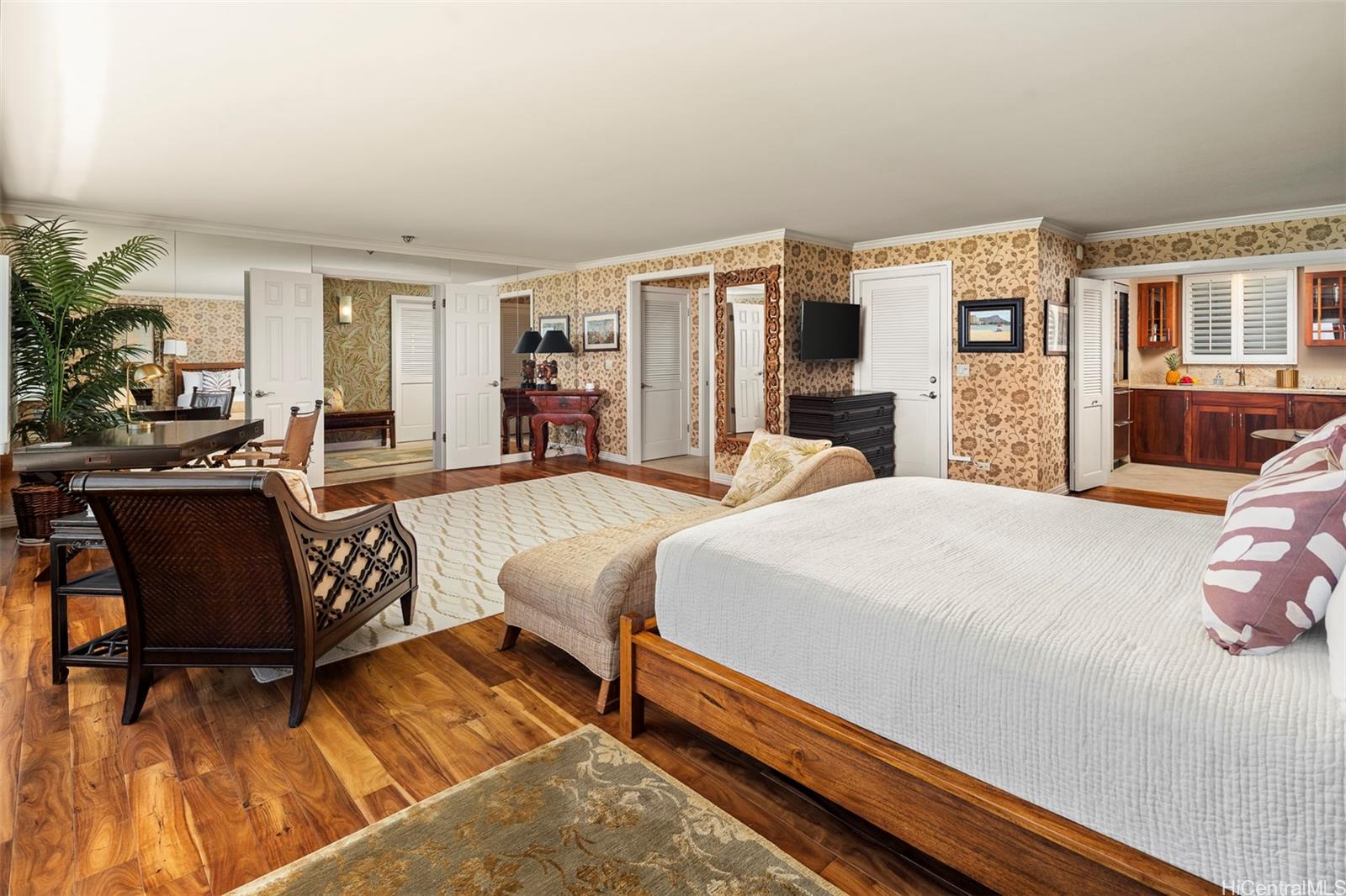 Colony Surf Ltd condo # 1403, 1404 & 1405, Honolulu, Hawaii - photo 12 of 21