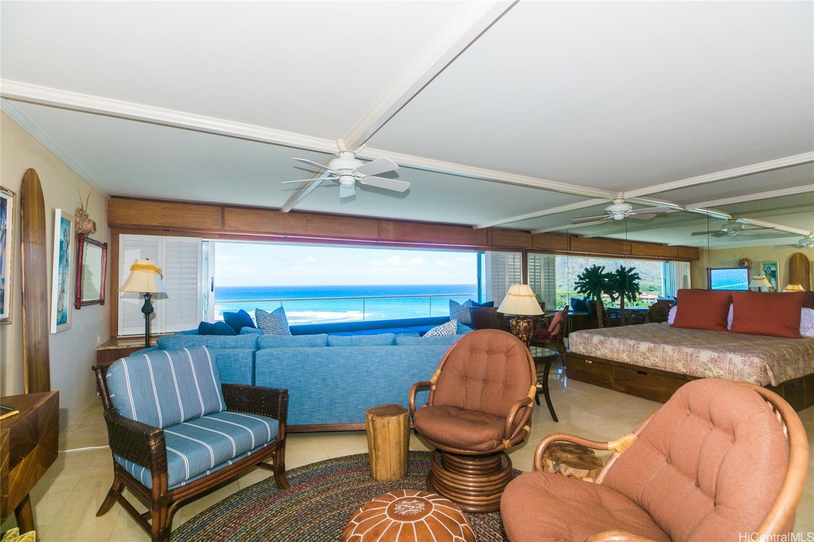 2895 Kalakaua Ave Honolulu - Rental - photo 6 of 8