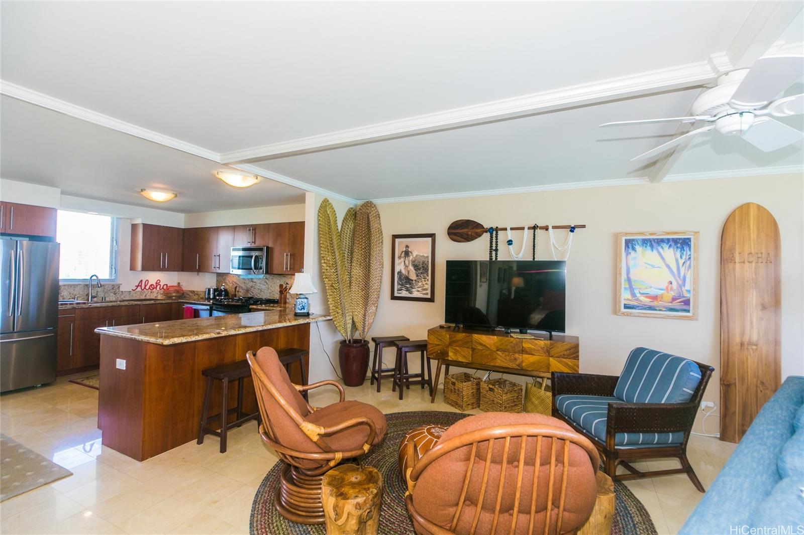 2895 Kalakaua Ave Honolulu - Rental - photo 10 of 24
