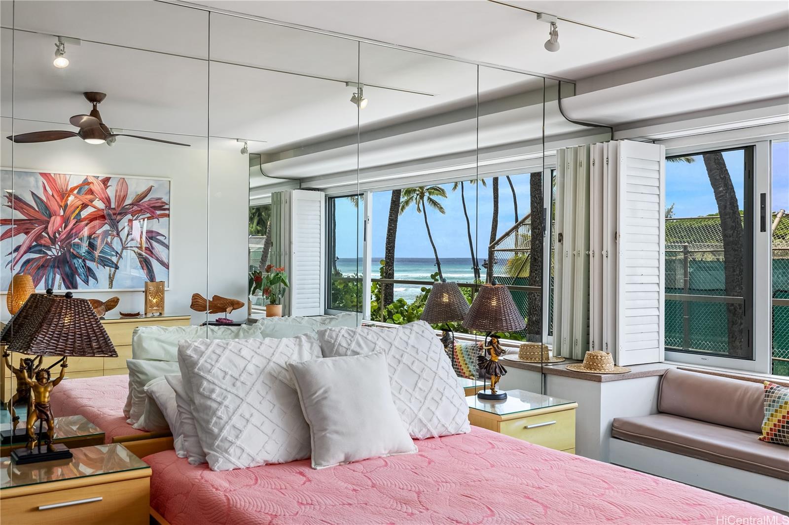 Colony Surf Ltd condo # 206, Honolulu, Hawaii - photo 2 of 21