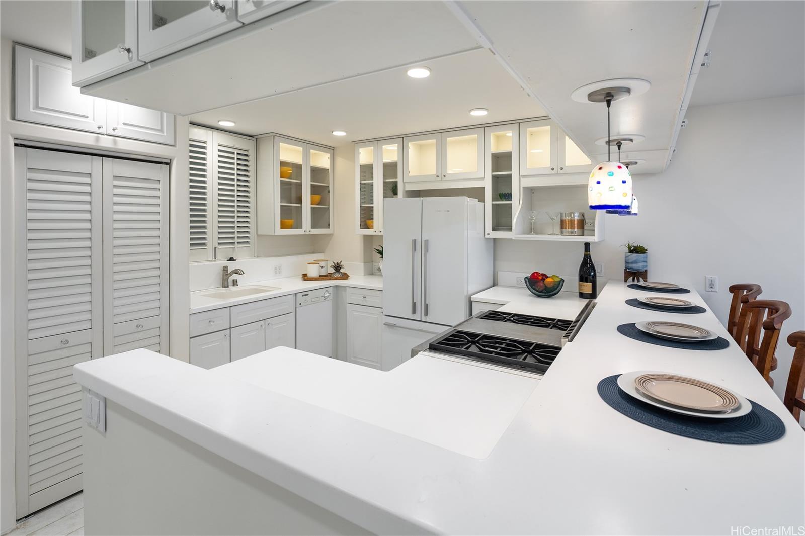 Colony Surf Ltd condo # 209, Honolulu, Hawaii - photo 3 of 21