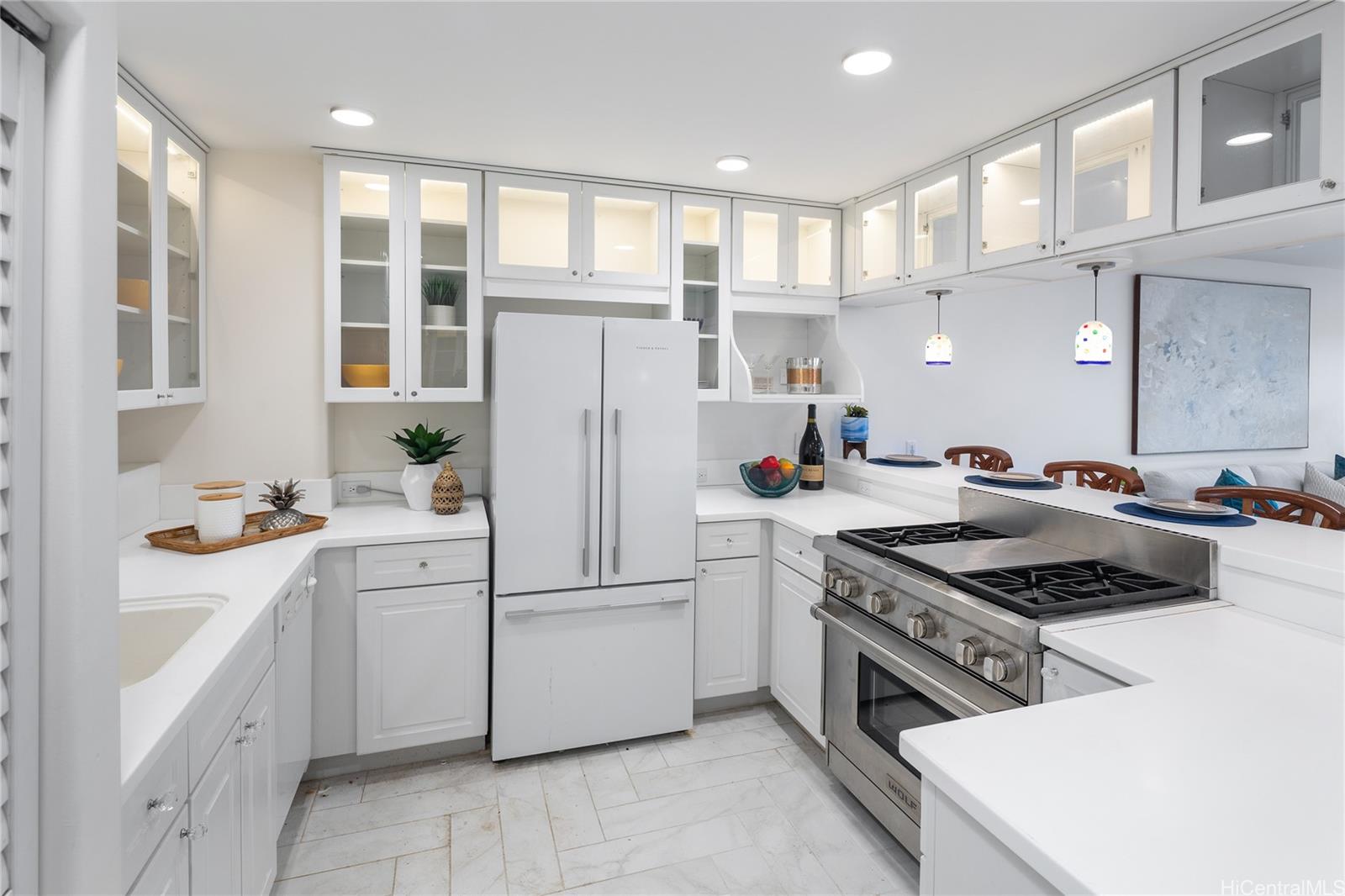 Colony Surf Ltd condo # 209, Honolulu, Hawaii - photo 4 of 21