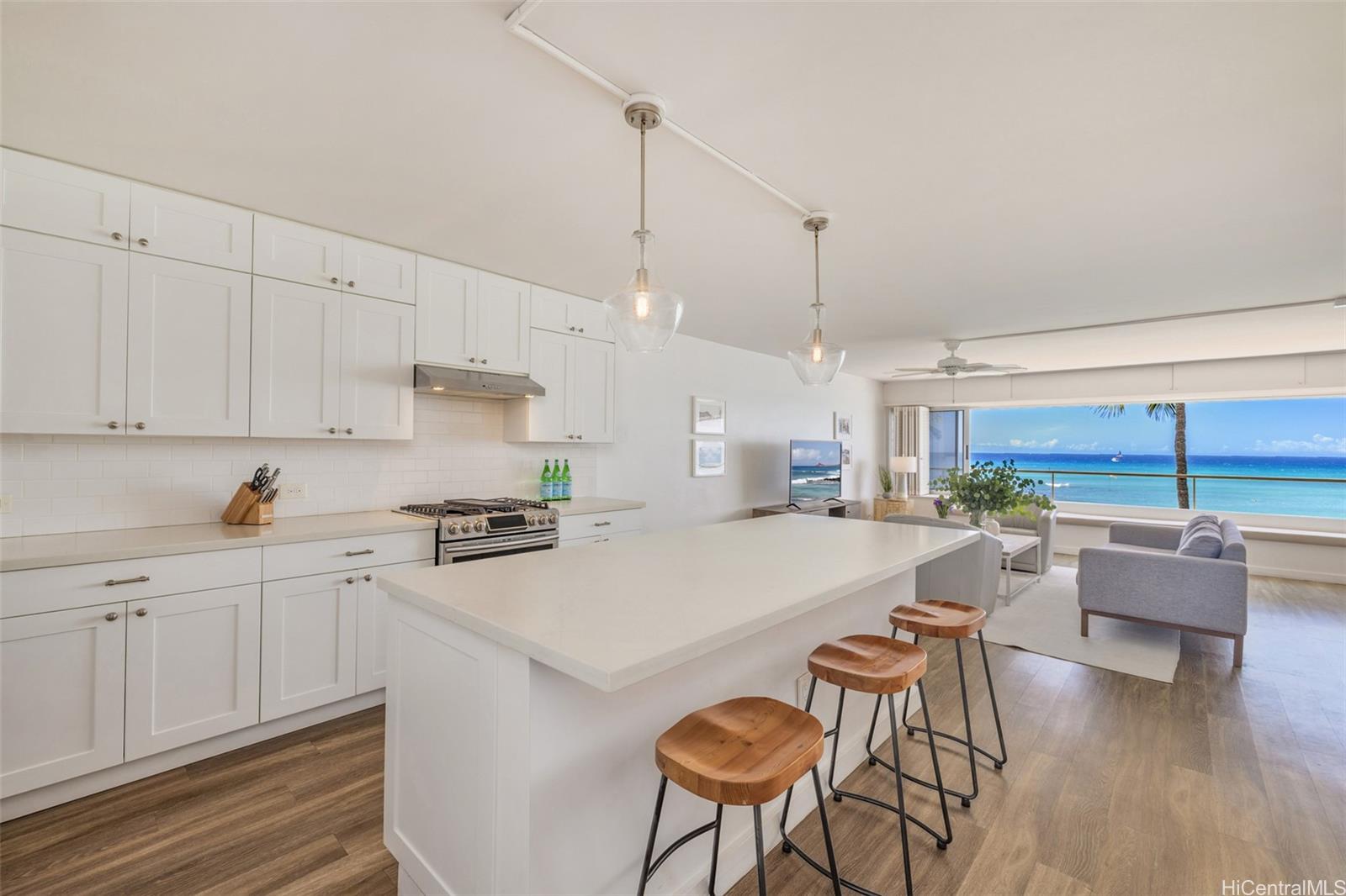 Colony Surf Ltd condo # 302, Honolulu, Hawaii - photo 16 of 25