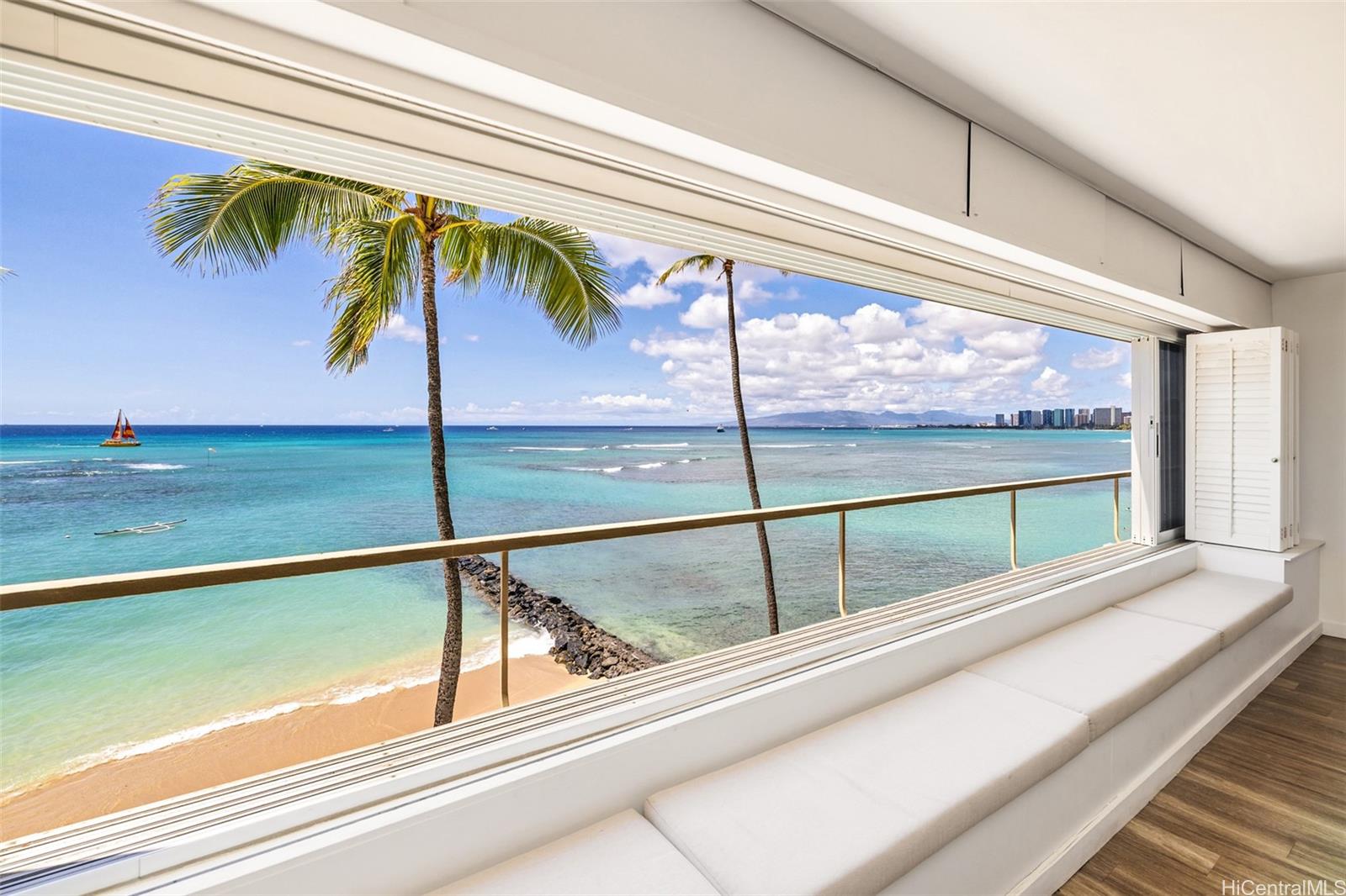 Colony Surf Ltd condo # 302, Honolulu, Hawaii - photo 3 of 25