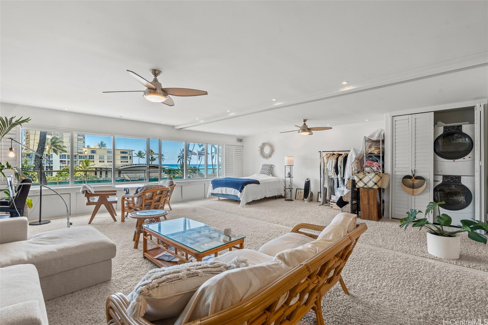 Colony Surf Ltd condo # 309, Honolulu, Hawaii - photo 2 of 18