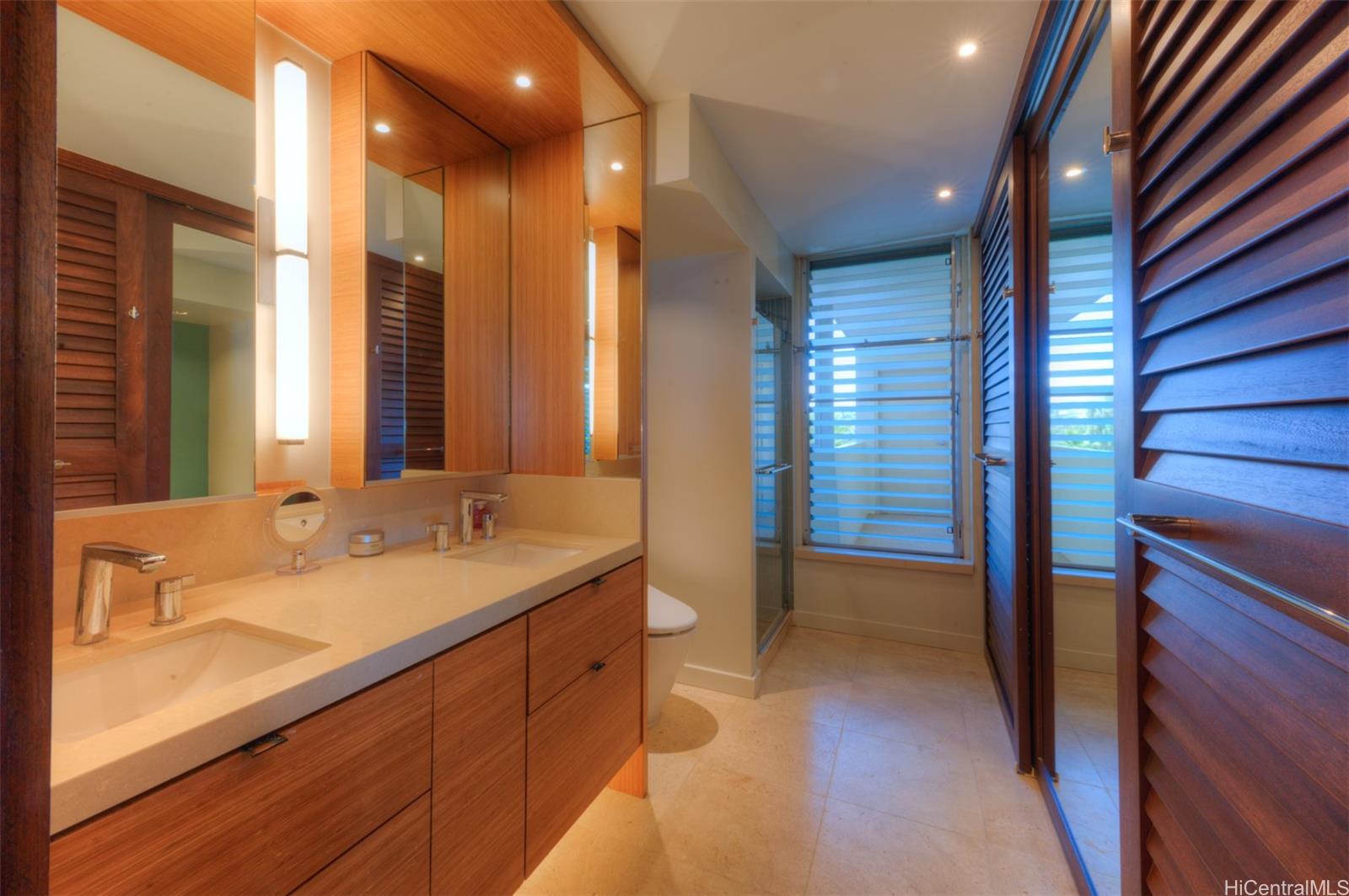 Colony Surf Ltd condo # 502, Honolulu, Hawaii - photo 12 of 24