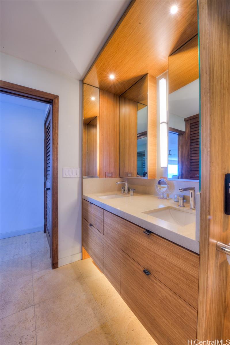 Colony Surf Ltd condo # 502, Honolulu, Hawaii - photo 13 of 24