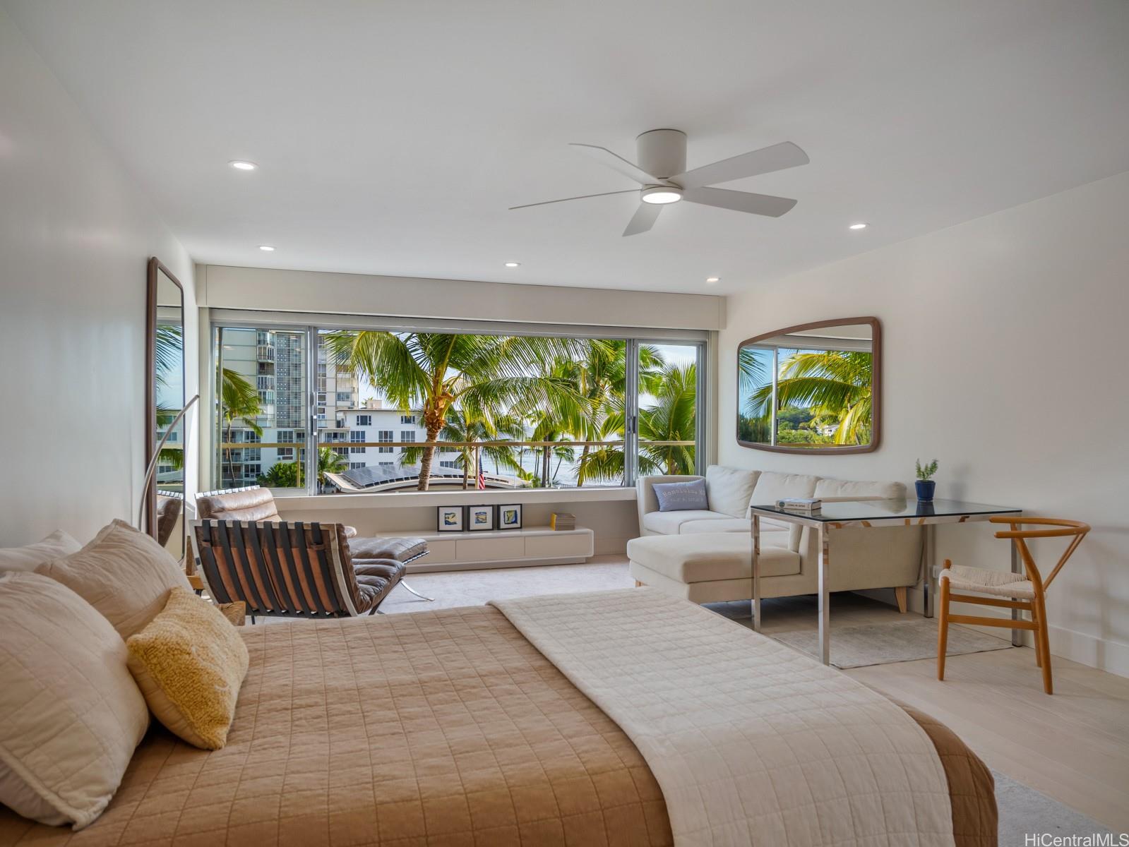 Colony Surf Ltd condo # 506, Honolulu, Hawaii - photo 3 of 11