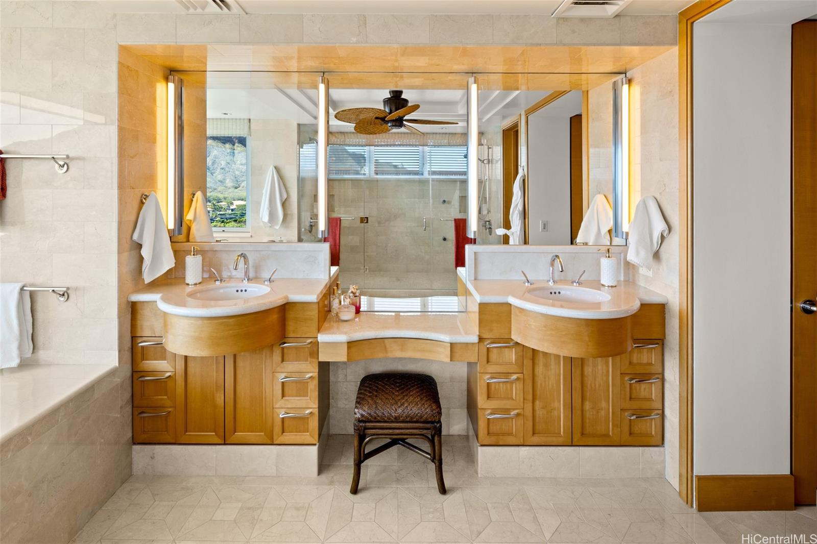 Colony Surf Ltd condo # Grand PH/PH 2, Honolulu, Hawaii - photo 9 of 19