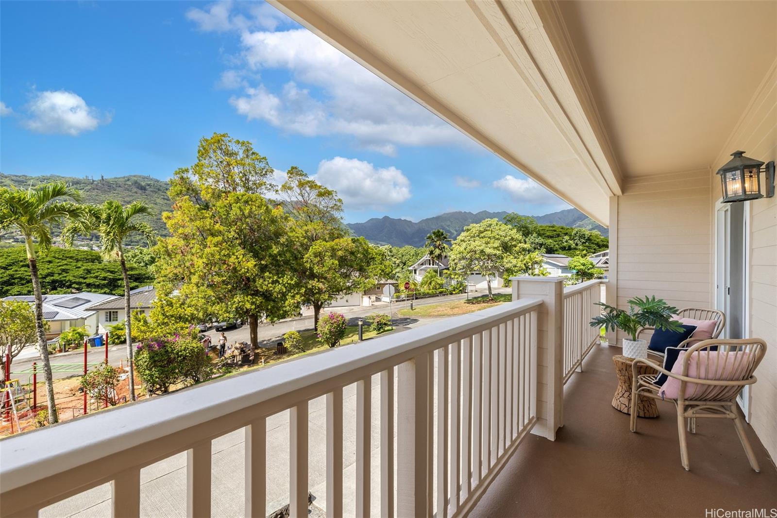 2897  Kalawao Street Manoa Area, Honolulu home - photo 11 of 25