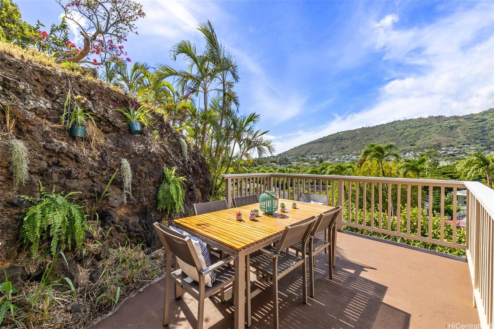 2897  Kalawao Street Manoa Area, Honolulu home - photo 15 of 25