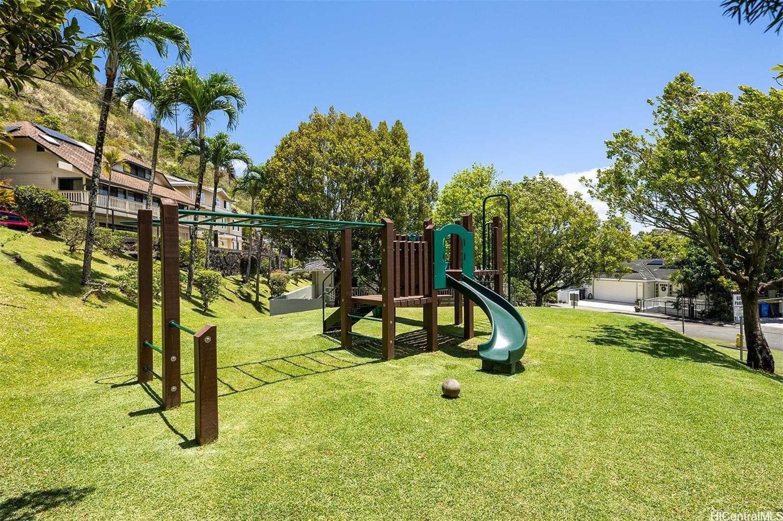 2897  Kalawao Street Manoa Area, Honolulu home - photo 23 of 25