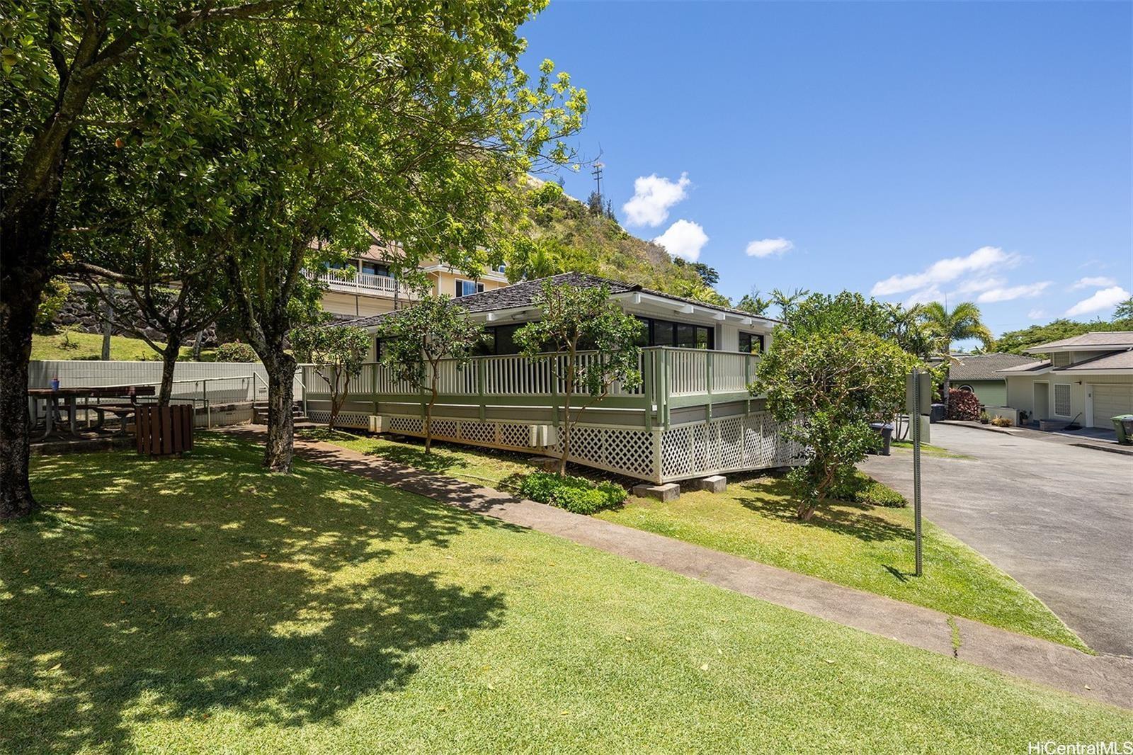 2897  Kalawao Street Manoa Area, Honolulu home - photo 24 of 25