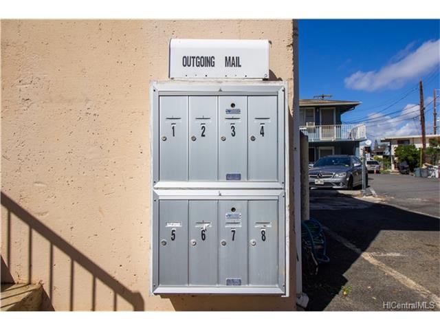 2902 Varsity Cir Honolulu - Multi-family - photo 3 of 18